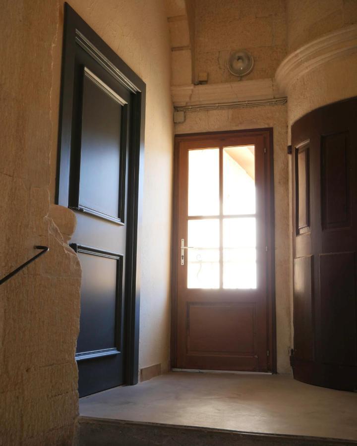 Superbe Appartement Avec Vue Arles Luaran gambar