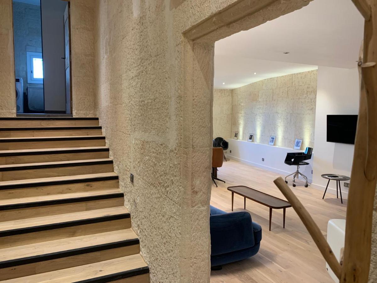 Superbe Appartement Avec Vue Arles Luaran gambar