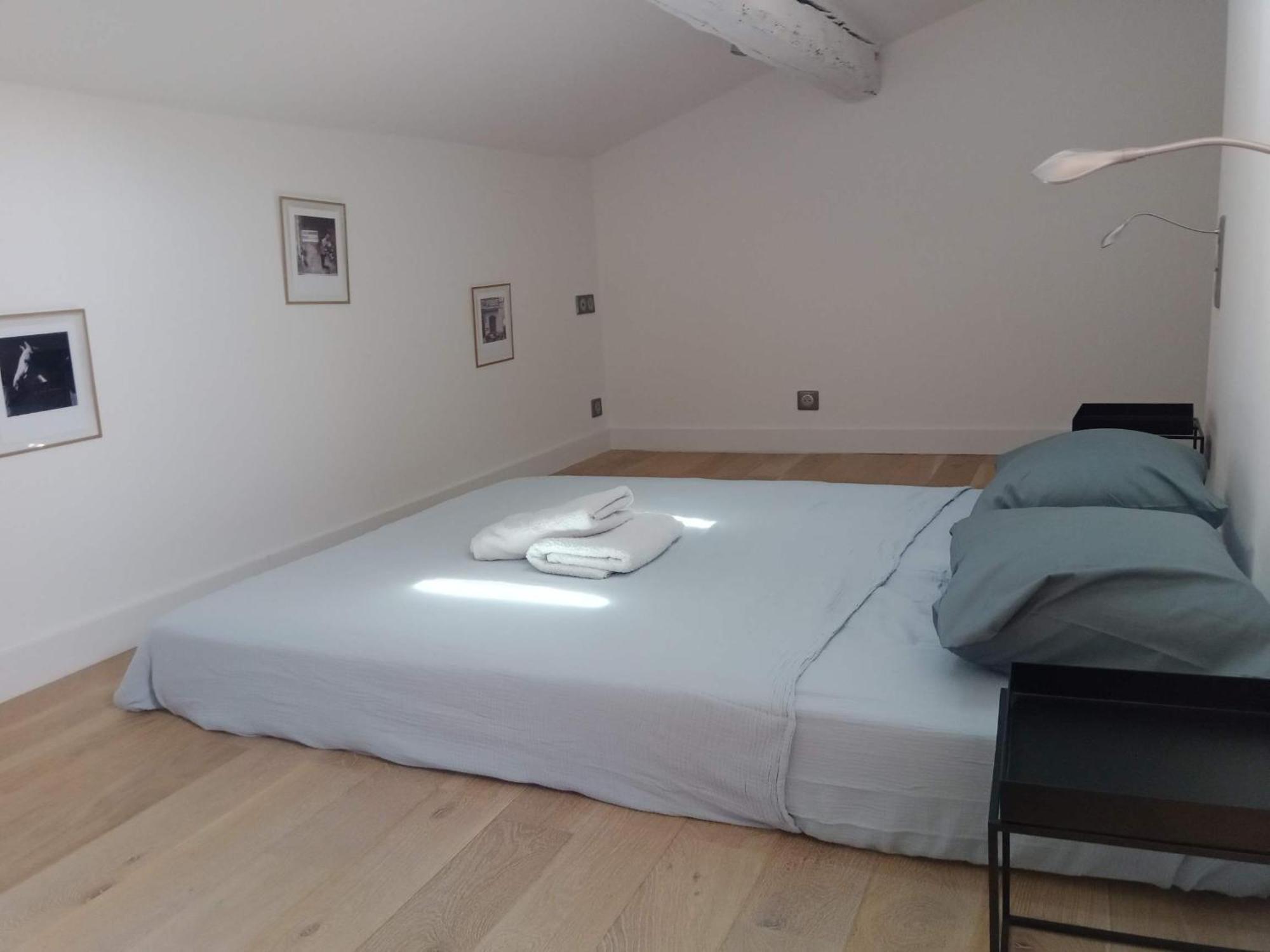Superbe Appartement Avec Vue Arles Luaran gambar